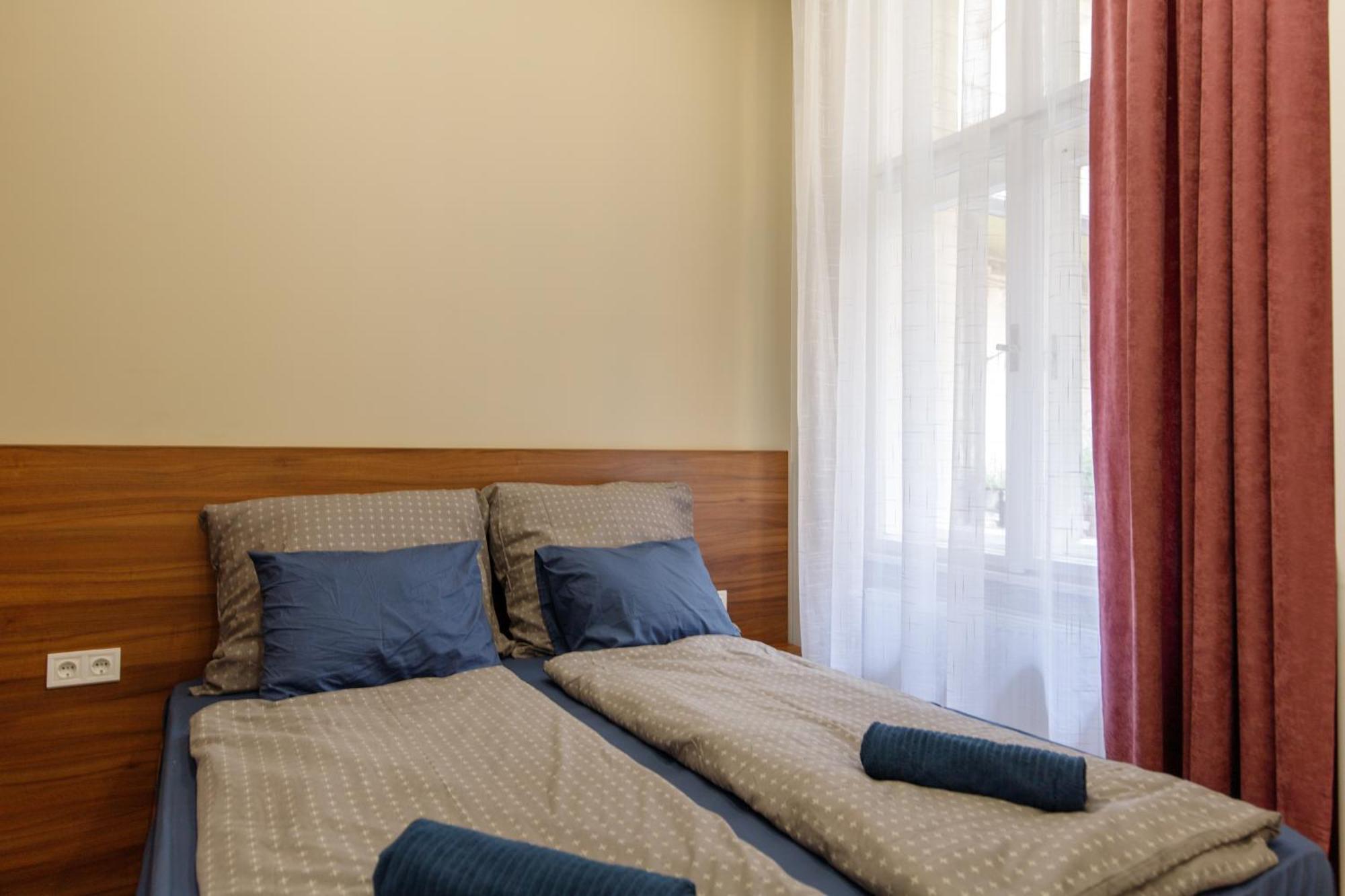 Central City Apt In The Jewish Quarter With Free Parking Budapest Ngoại thất bức ảnh