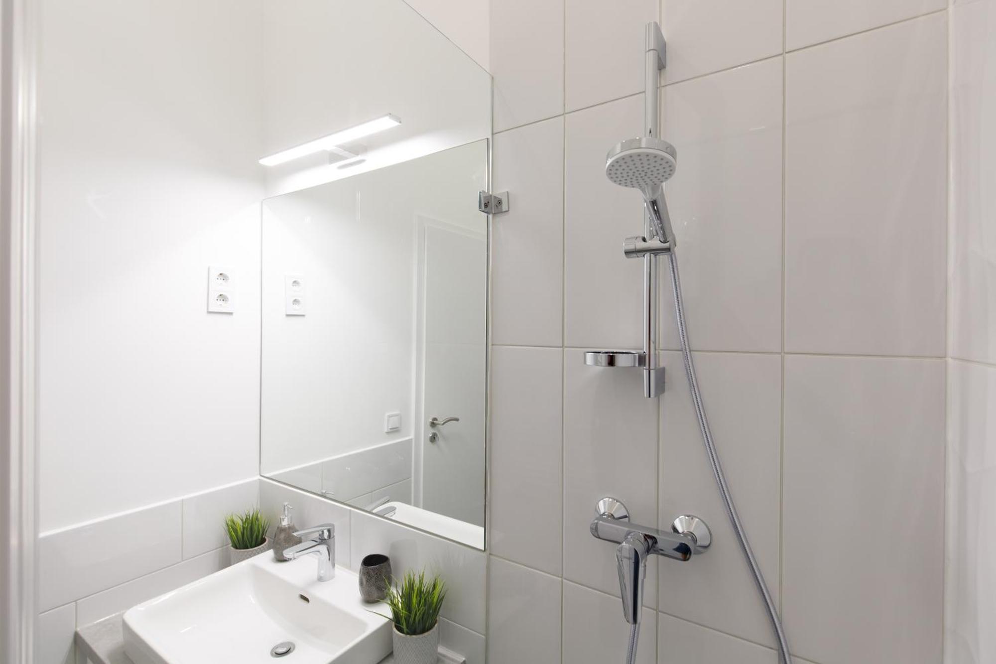 Central City Apt In The Jewish Quarter With Free Parking Budapest Ngoại thất bức ảnh