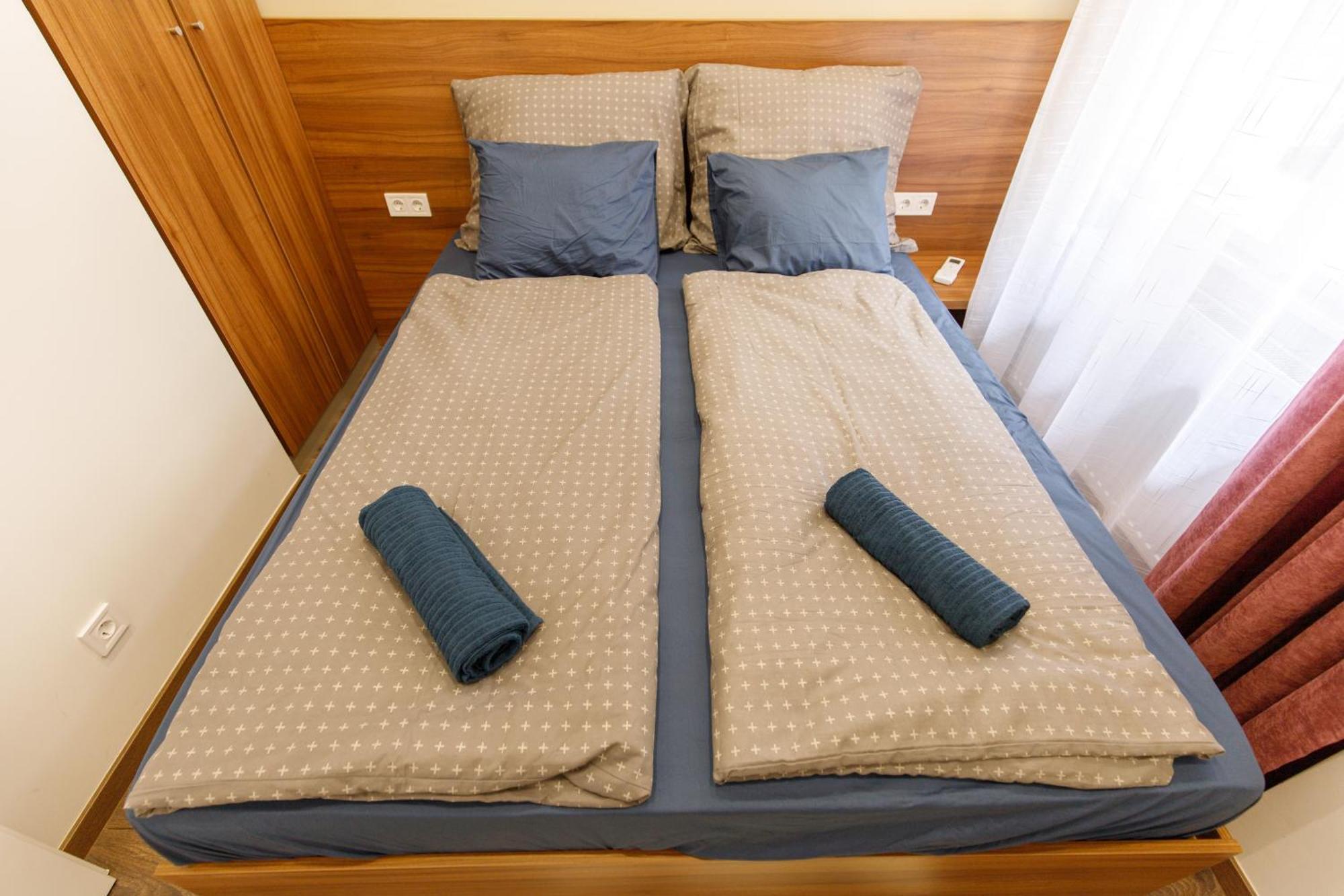 Central City Apt In The Jewish Quarter With Free Parking Budapest Ngoại thất bức ảnh