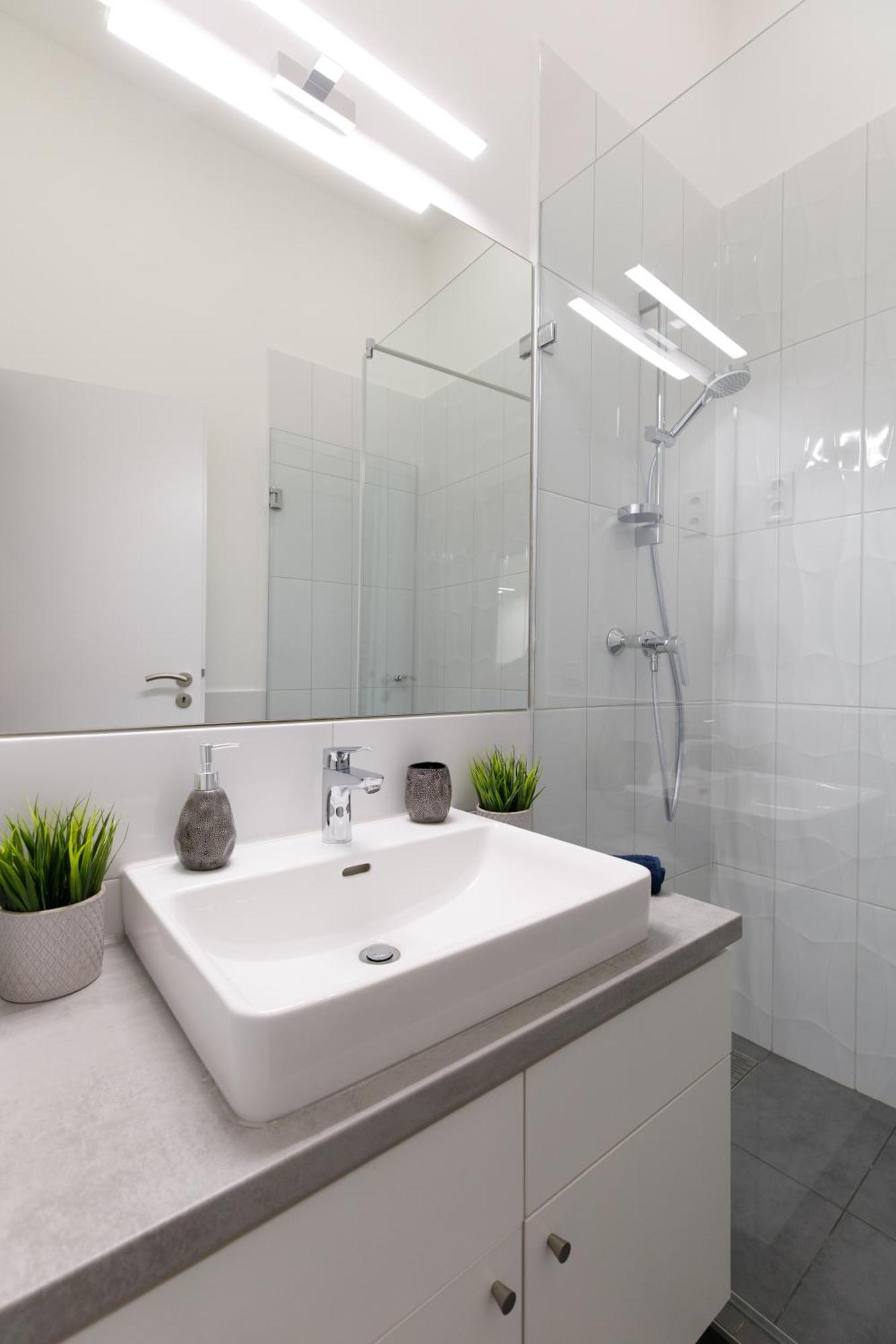 Central City Apt In The Jewish Quarter With Free Parking Budapest Ngoại thất bức ảnh