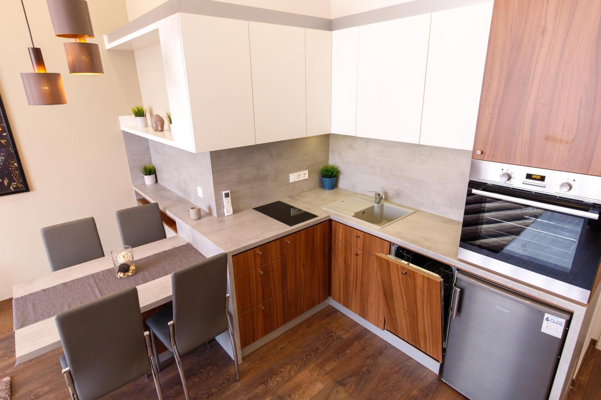 Central City Apt In The Jewish Quarter With Free Parking Budapest Ngoại thất bức ảnh