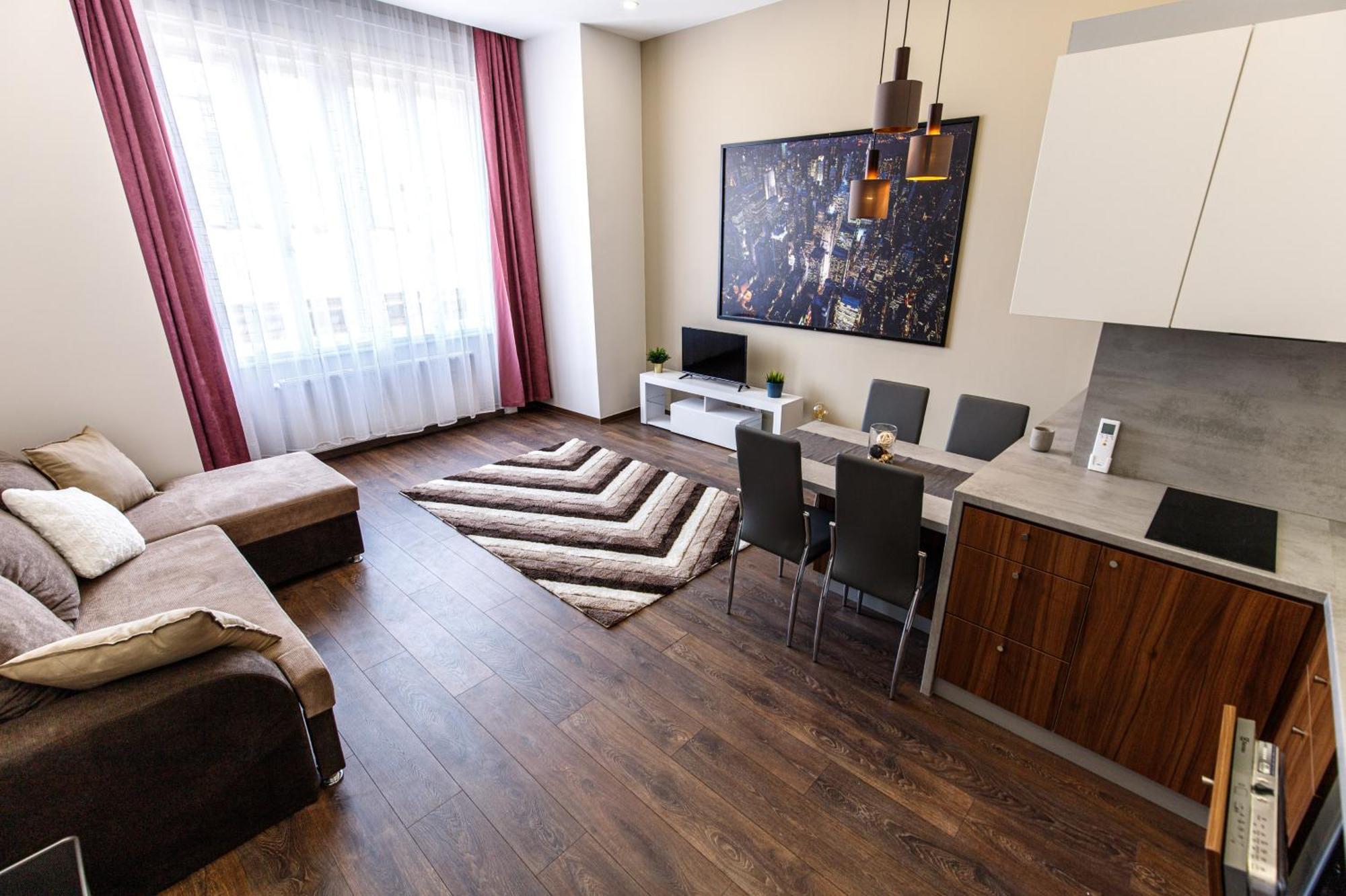 Central City Apt In The Jewish Quarter With Free Parking Budapest Ngoại thất bức ảnh